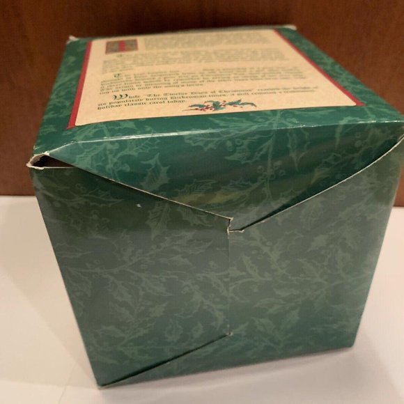 12 Days Of Dickens Village Department 56 Dept 56 A Partridge In A Pear Tree - Picture 4 of 12